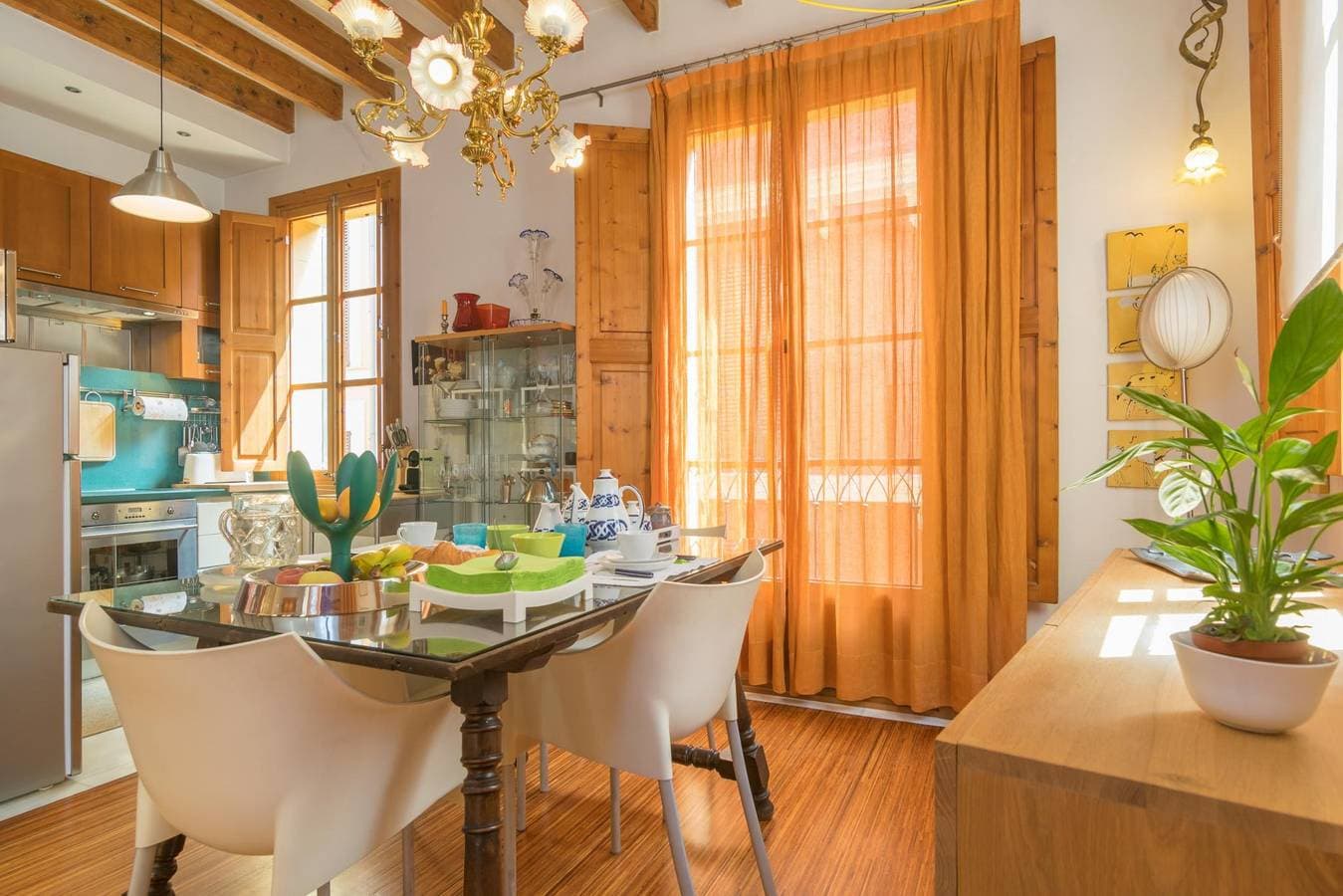 Foto 6 von 49: Miraclet - Adults Only - Ferienhaus mit schöner Terrasse und Parkplatz im Zentrum von Palma. Gratis Wifi