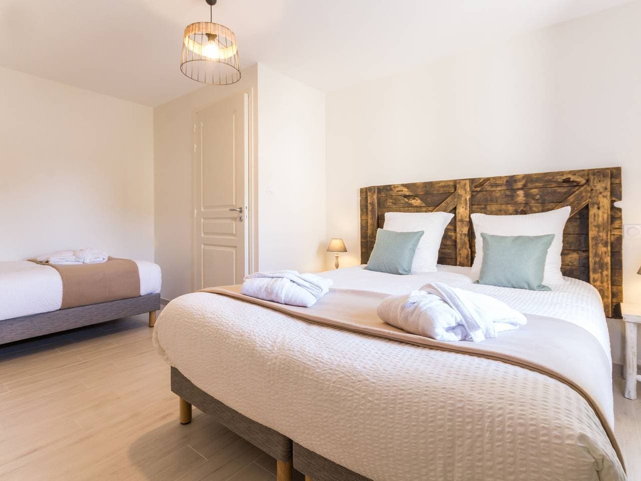 Foto 13 von 21: Luxuriöser Landsitz nahe Nantes mit Innenpool und familienfreundlichen Annehmlichkeiten
