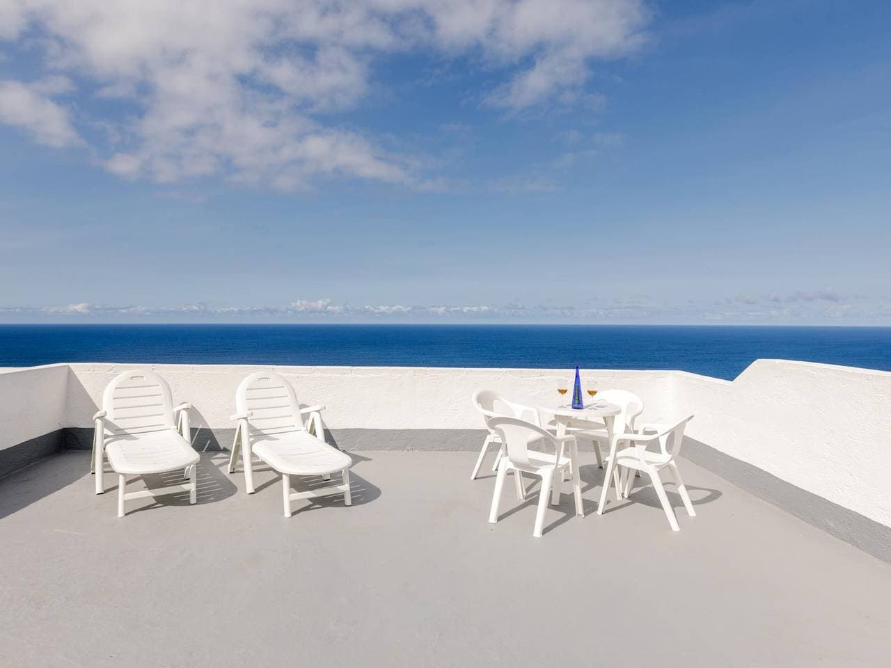 Foto 2 von 32: Ferienwohnung für 4 Personen mit Terrasse
