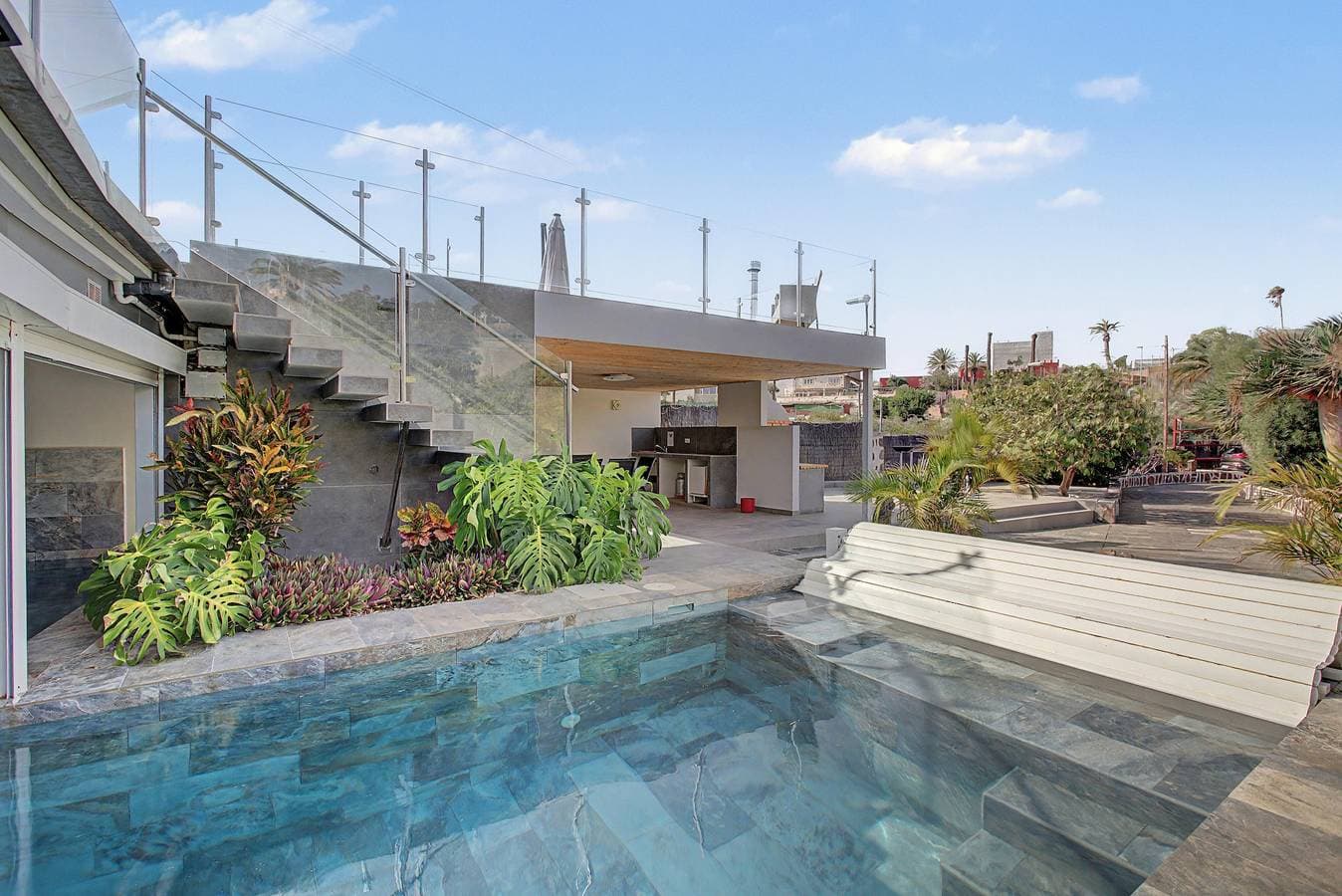 Parralito Garden Oasis 1