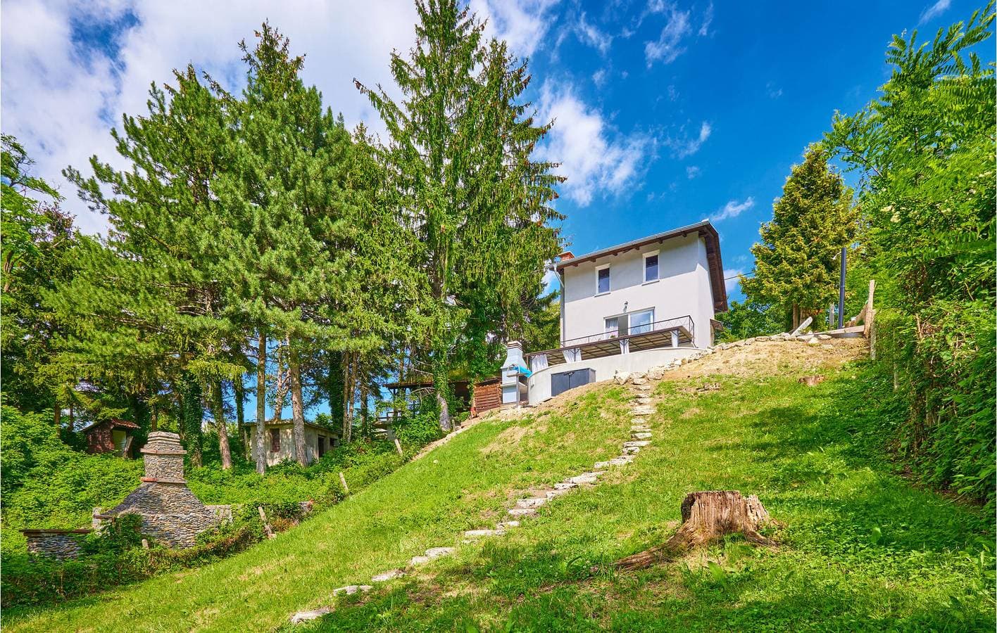 Charmante 76 m² große Wohnung mit WLAN, Pool, Terrasse und Grill 1