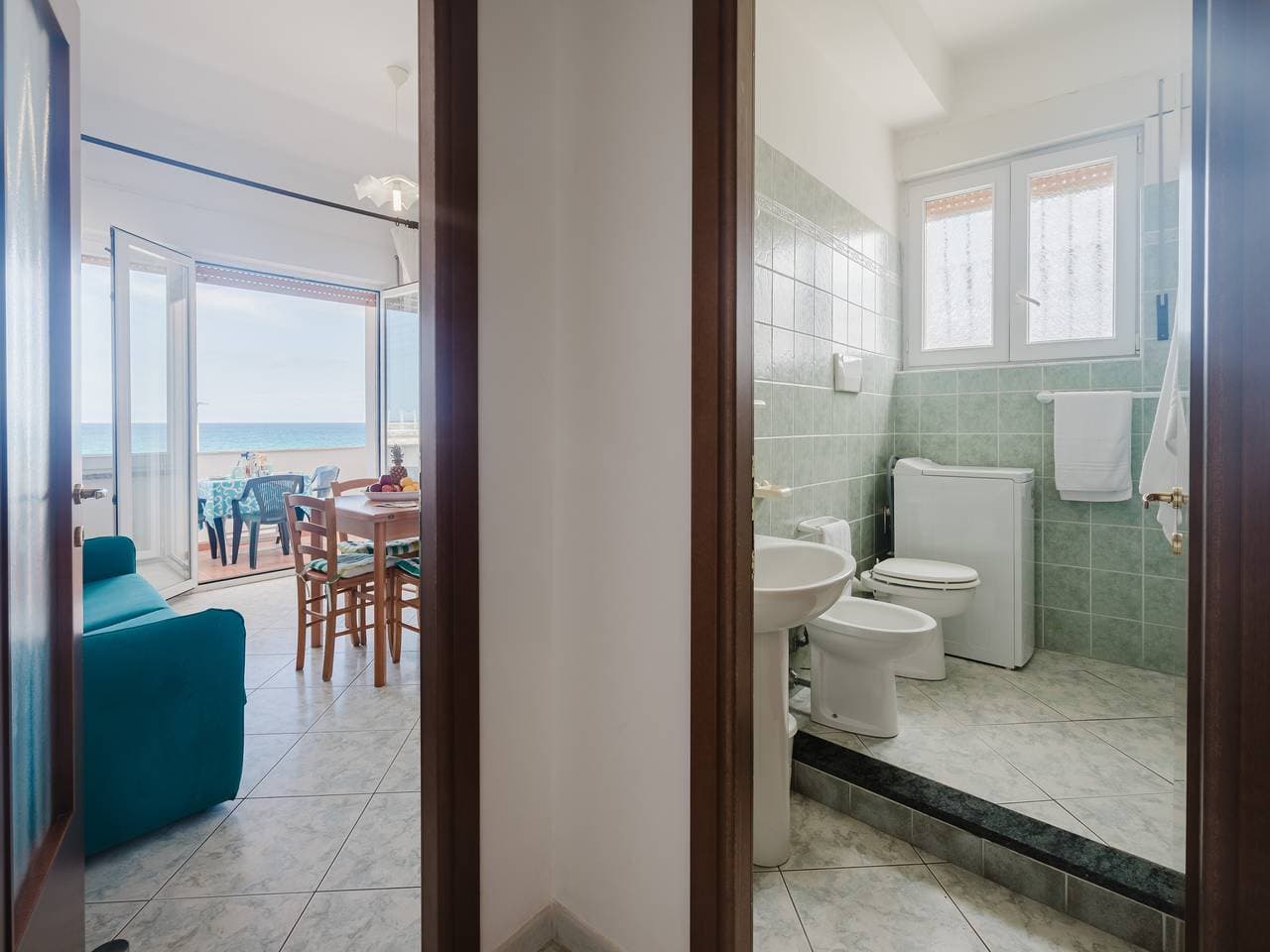 Foto 9 von 32: Atemberaubende Wohnung mit Meerblick auf Sardinien