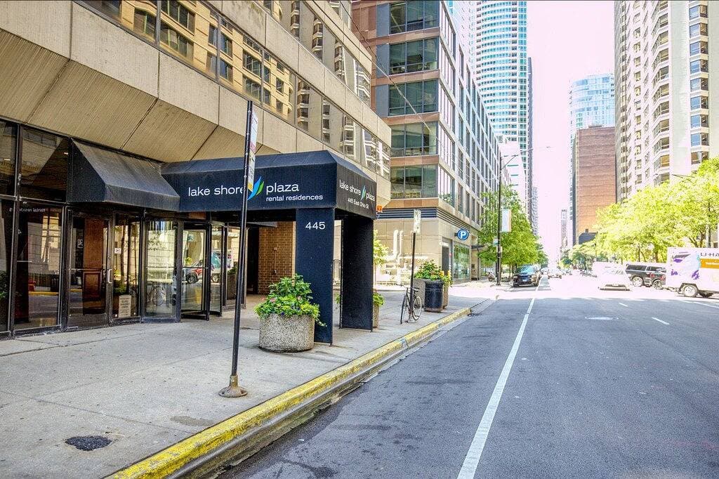 Foto 4 von 20: Luxe Streeterville Studio w/ Gym, Pool, walk to Navy Pier, by Blueground