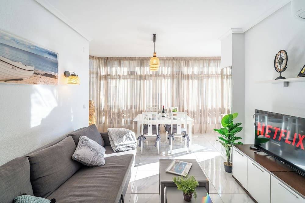 Foto 11 von 30: Strandwohnung in erster Linie mit Pool & Parkplatz – Lubina del Sol