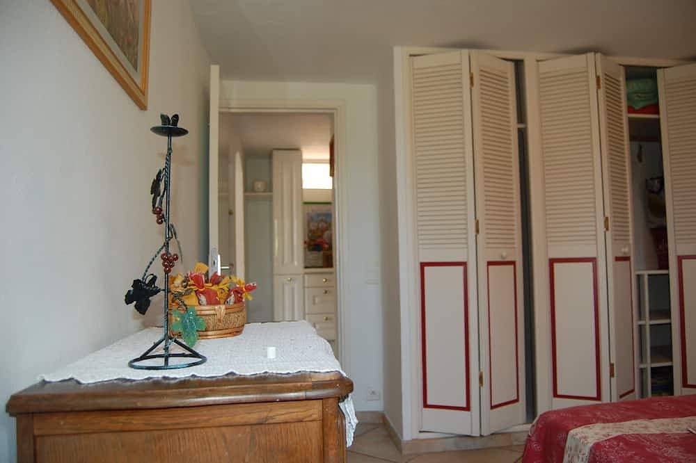 Foto 3 von 22: Unabhängiges Ferienhaus für 4 Personen in Auribeau / Siagne mit Grillterrasse