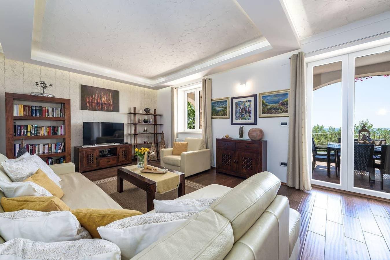 Foto 12 von 50: Villa für 10 Personen mit Balkon