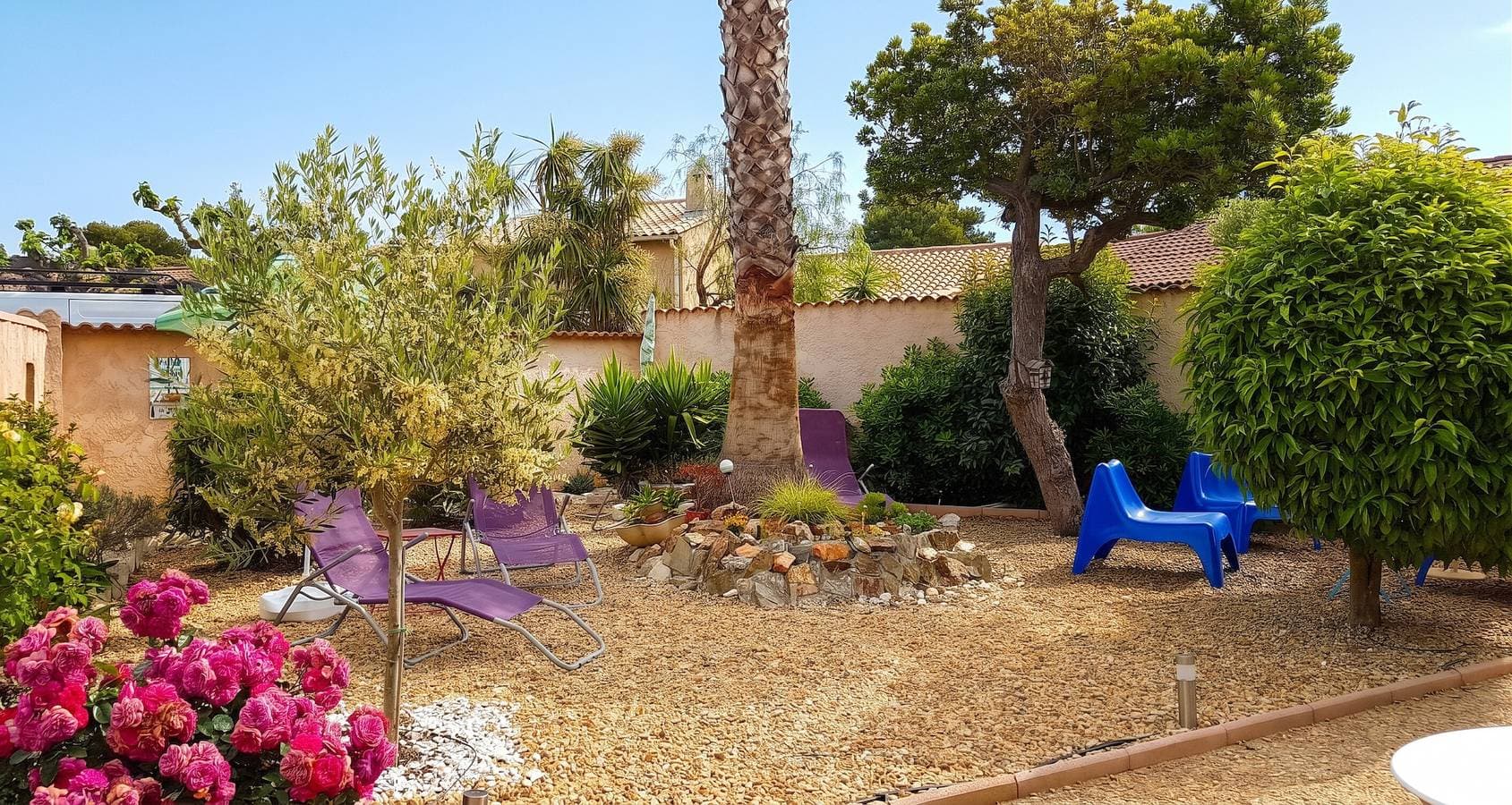 Foto 11 von 15: Charmantes Haus in La Londe-les-Maures, eingezäunter Garten