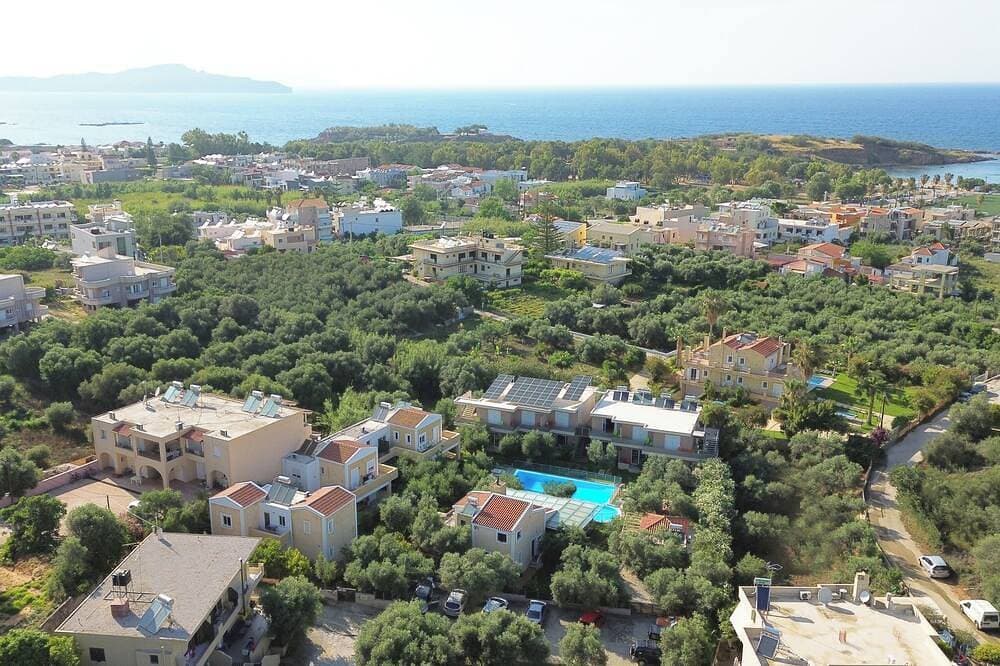 Foto 10 von 26: Cozy House with Swimming Pool Near the Sea