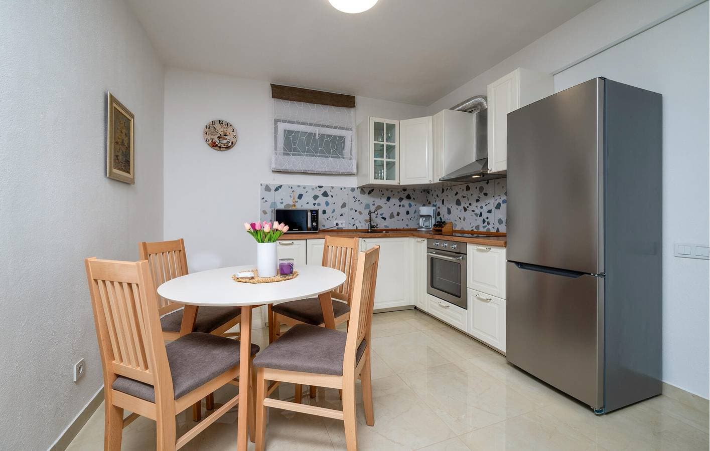 Foto 6 von 31: Reizendes Apartment mit einem Schlafzimmer in der Nähe des Strandes von Fažana, mit Terrasse und Parkplatz