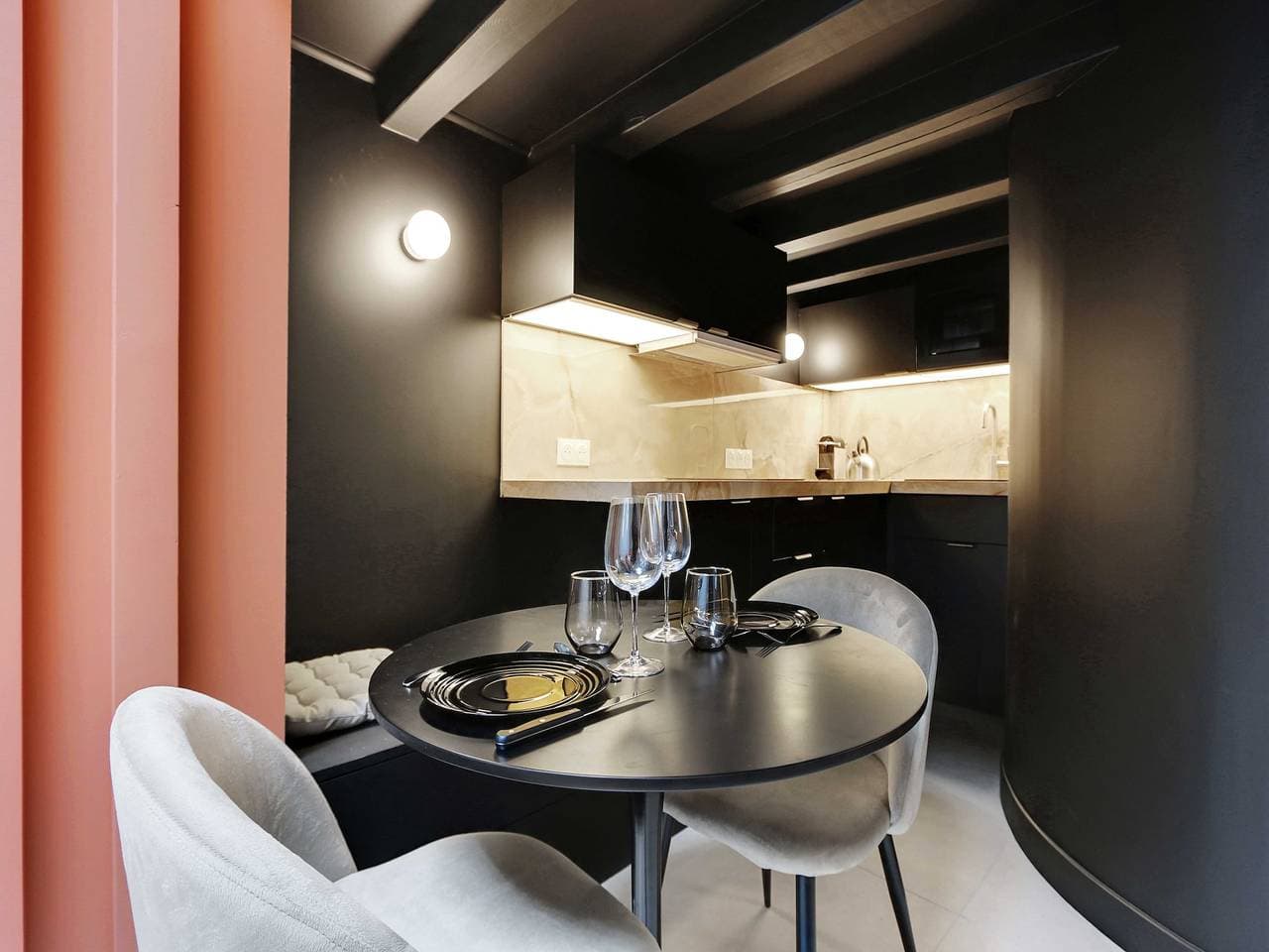 Foto 3 von 12: Schickes und gemütliches Appartement am Canal Saint Martin