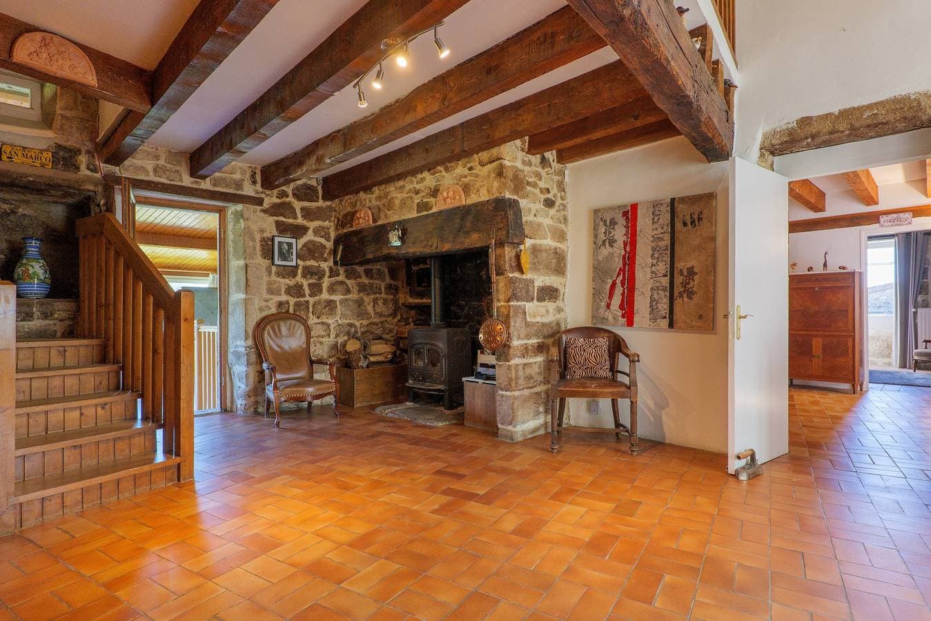 Foto 4 von 44: Charaktervolles Steinhaus im Herzen des mittelalterlichen Dorfs Montréal, Ardèche