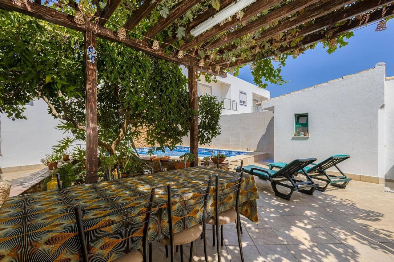 Foto 4 von 36: Three-Bedroom Apartment with Private Pool