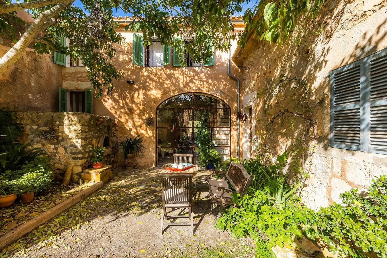 Foto 2 von 28: Wunderschönes Ferienhaus "Finca Son Banus" mit WLAN, Balkon
