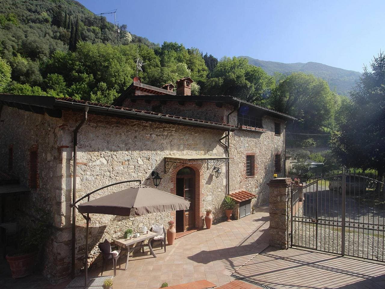Steinhaus in Camaiore nahe Versilia Strand 1