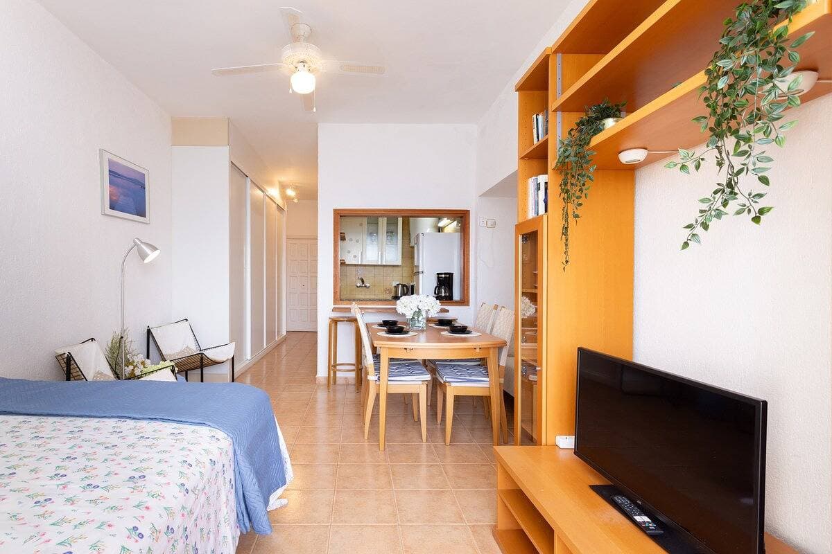 Foto 8 von 44: Ferienwohnung für 3 Personen mit Terrasse