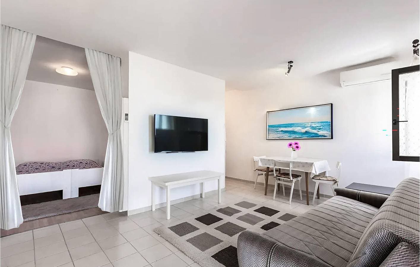 Foto 8 von 26: Charmantes Apartment mit Pool und Terrasse, 1,5 km zum Strand