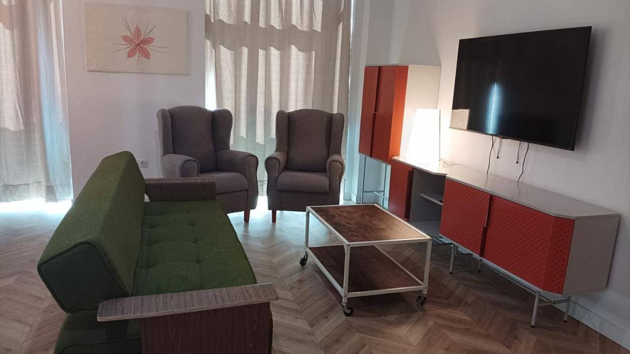 Foto 2 von 14: Two-Bedroom Apartment