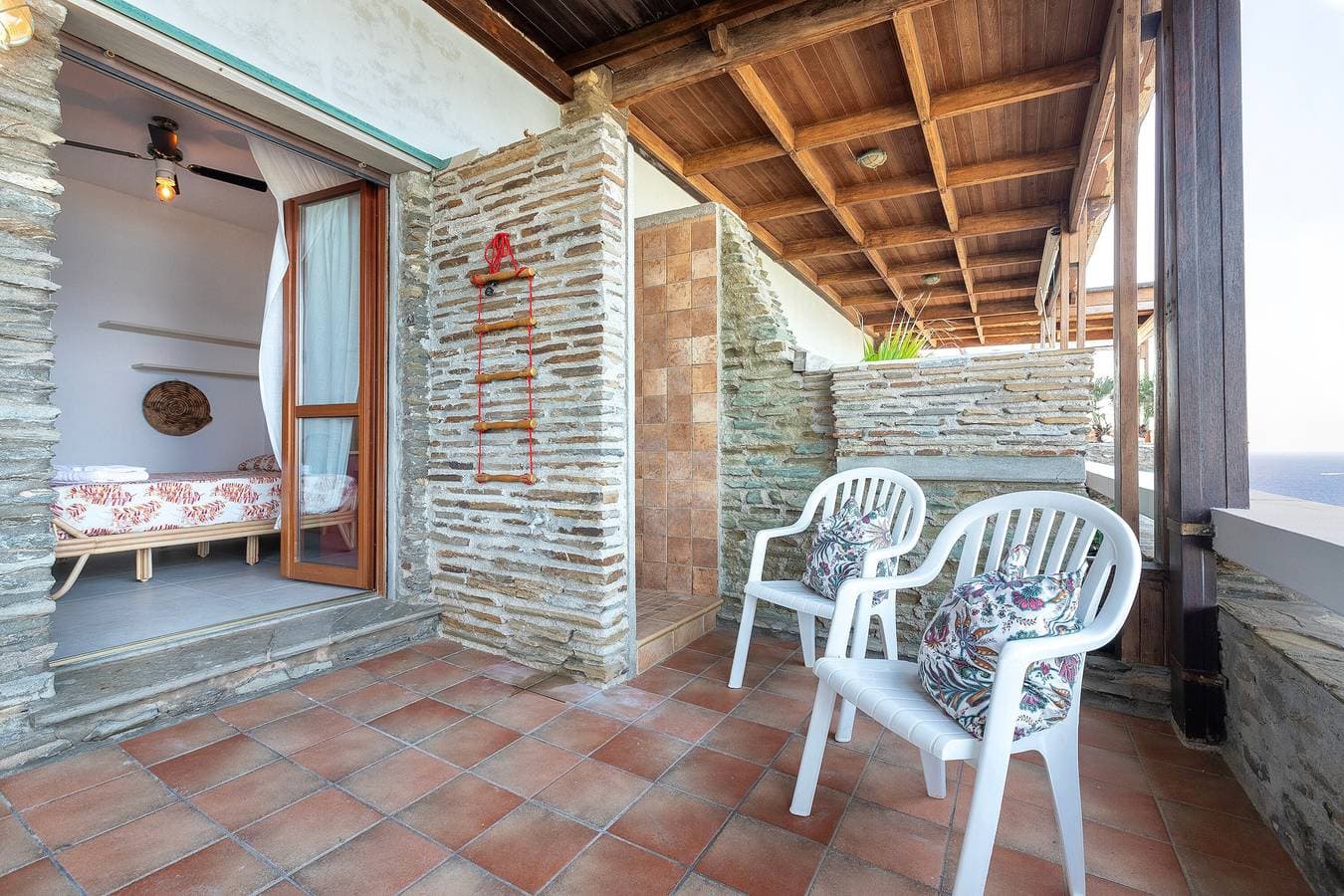 Foto 7 von 24: Ferienhaus 'Aura' mit Meerblick, privater Terrasse und WLAN