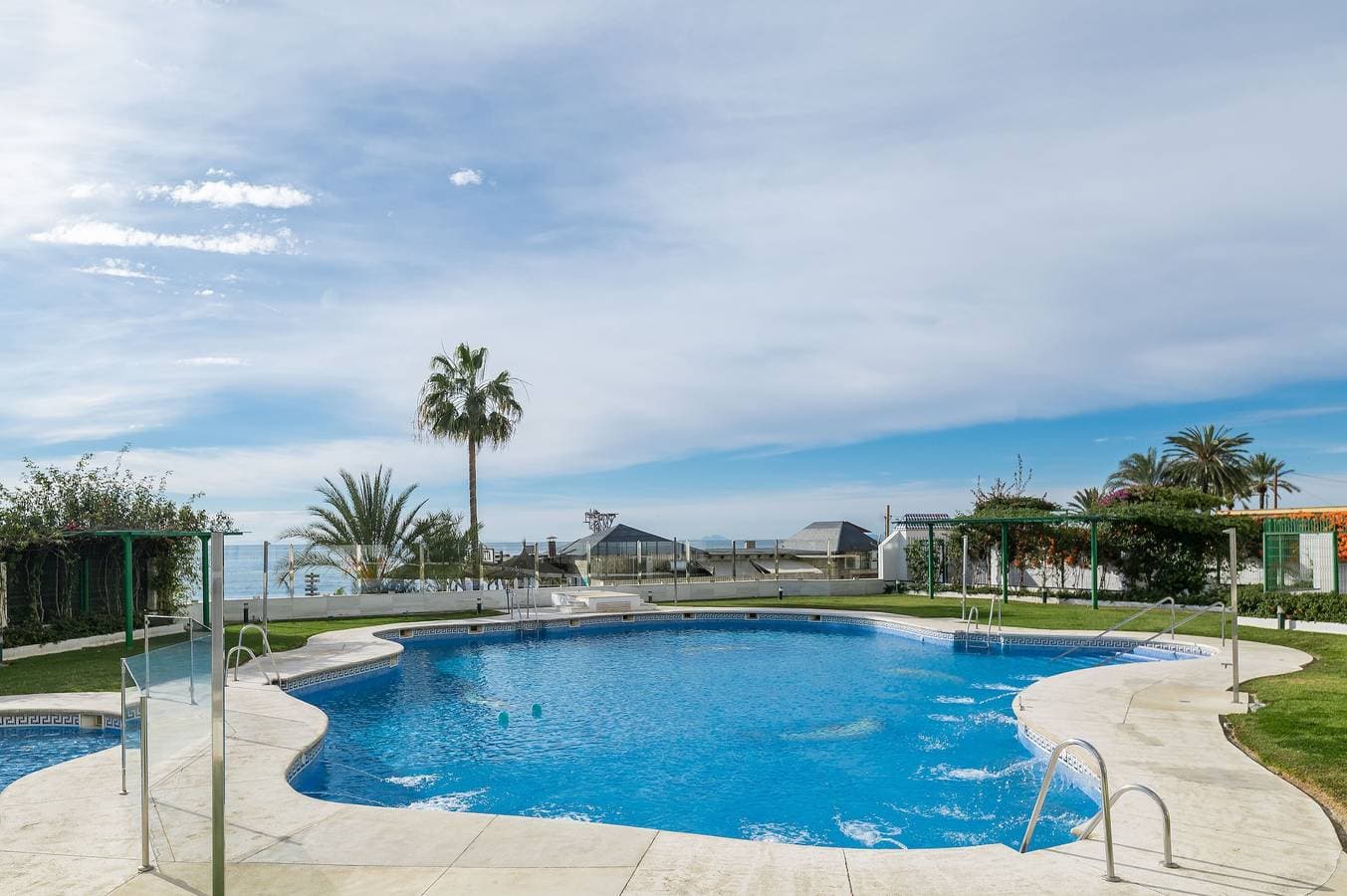Foto 4 von 26: Ferienwohnung "Marbella Playa" mit Meerblick, Gemeinschaftspool und WLAN