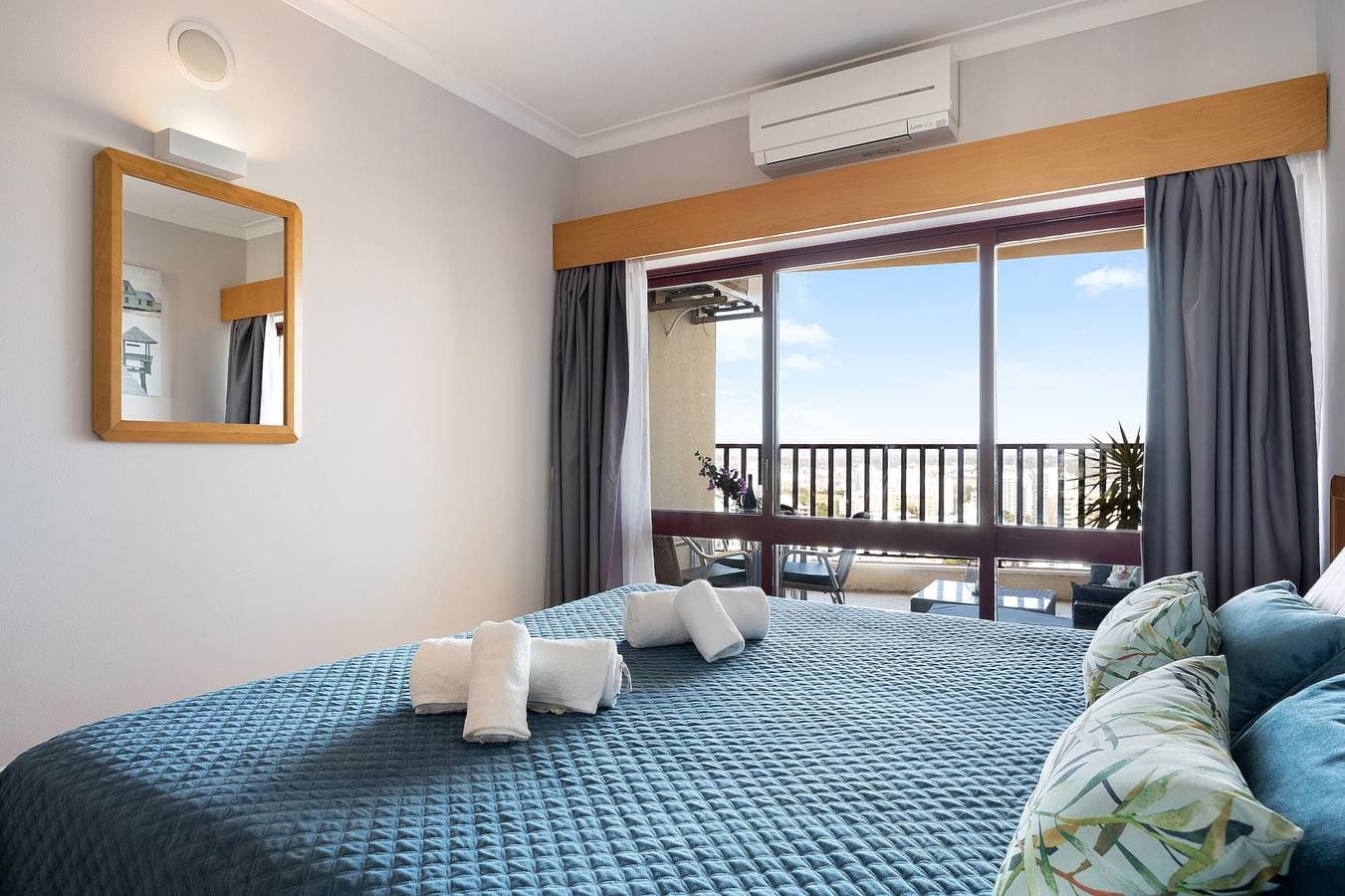 Foto 6 von 27: Ferienwohnung 'Sunny Escape' mit Meerblick, WLAN und Klimaanlage