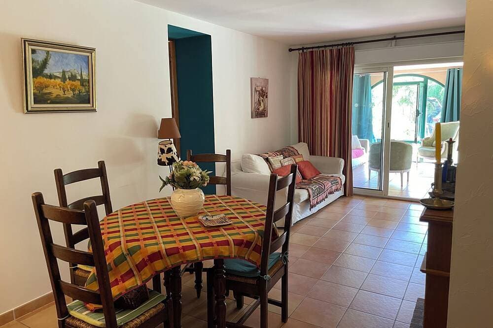 Foto 10 von 30: Sanary Charming Country House With Garden.Small Dogs Accepted