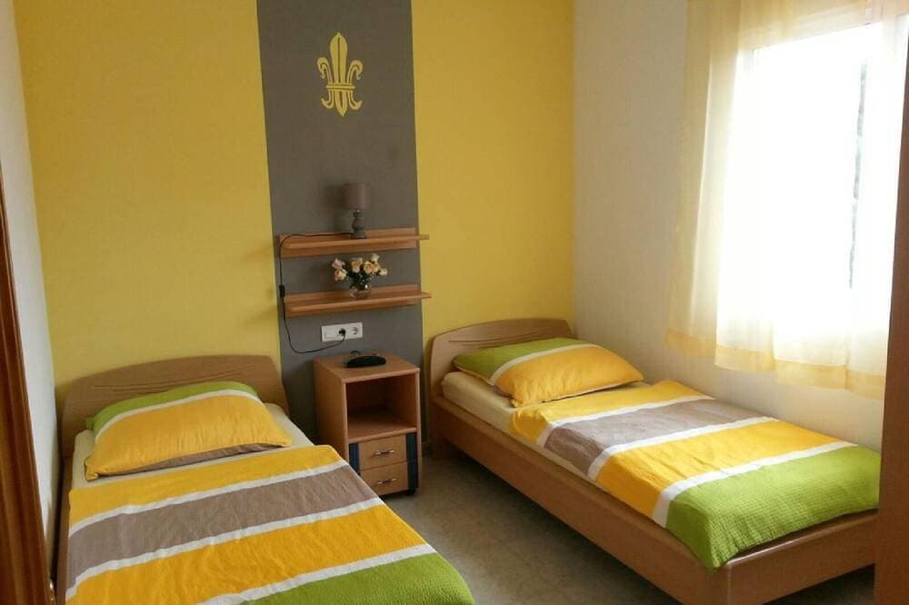 Foto 3 von 30: Casa Luna - Freistehendes Ferienhaus für 6 Personen mit eigenem Pool