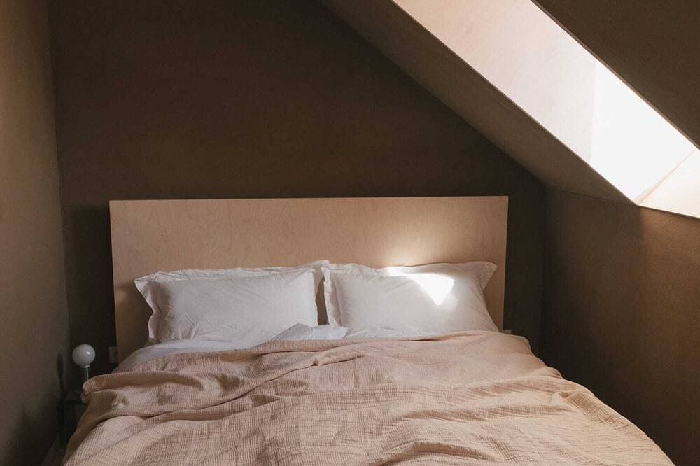 Foto 4 von 30: Dachgeschoss: Kaminofen und Raum für Gemeinschaft