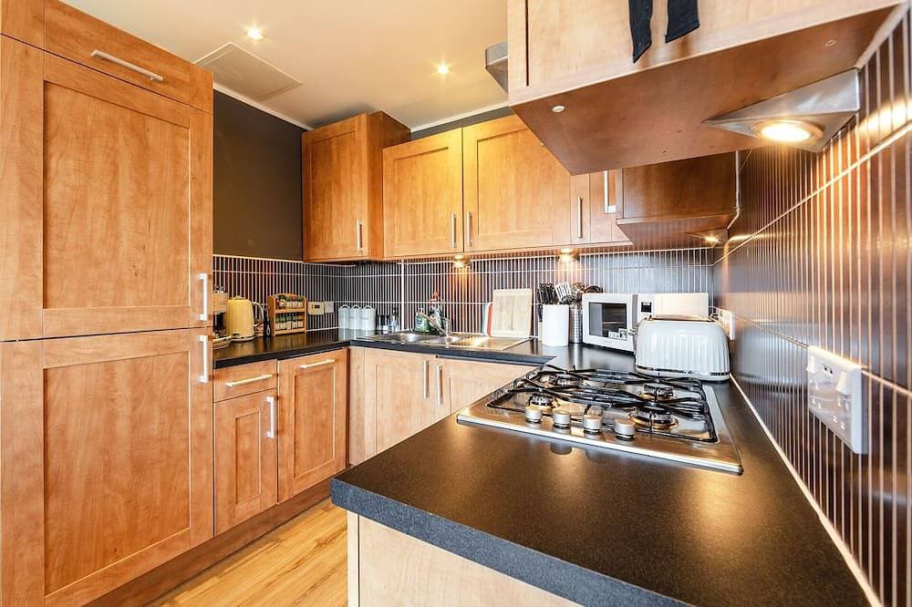 Foto 12 von 21: Modern, Spacious City Apartment, Lift, Balcony, Free Wi-fi & Parking, Fab views,