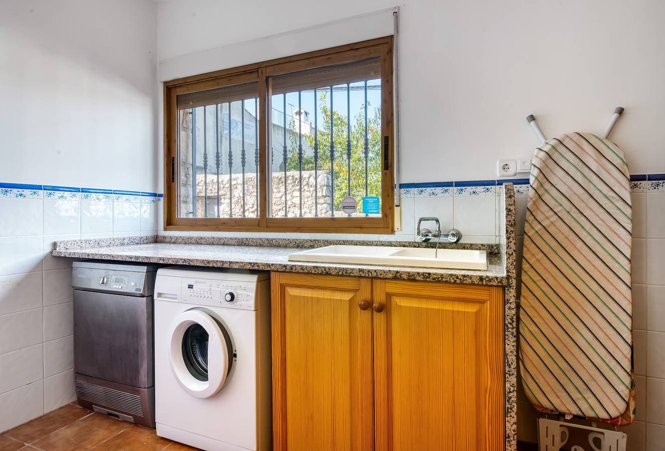 Foto 10 von 31: Ferienwohnung 'Segaria' mit Bergblick, Wi-Fi und Klimaanlage