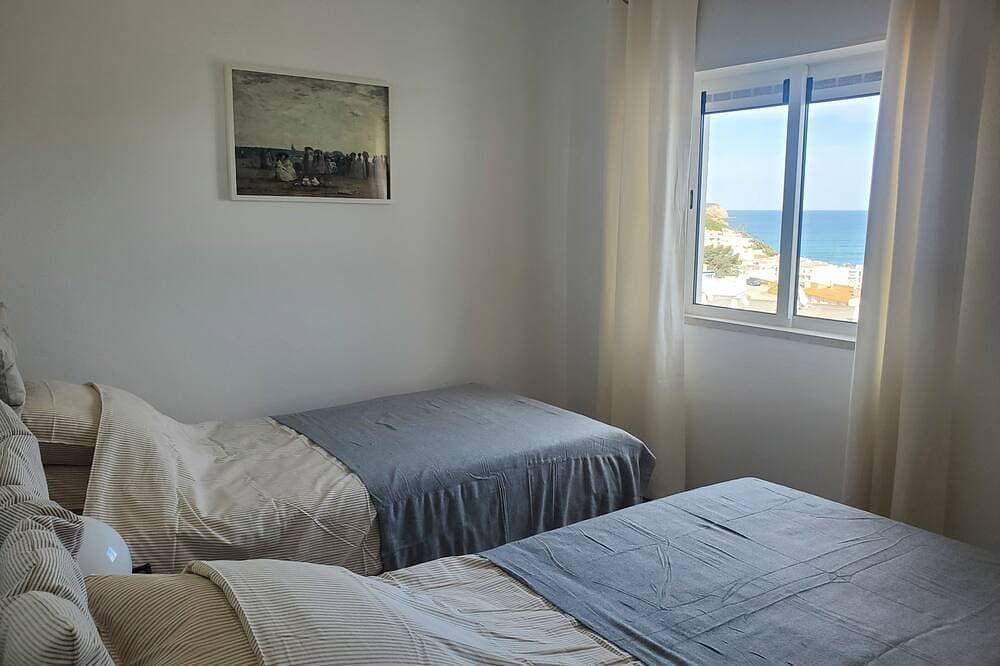 Foto 4 von 21: 3 bedroom apartment Salema Amazing sea view Shared pool Beach 5 min walk