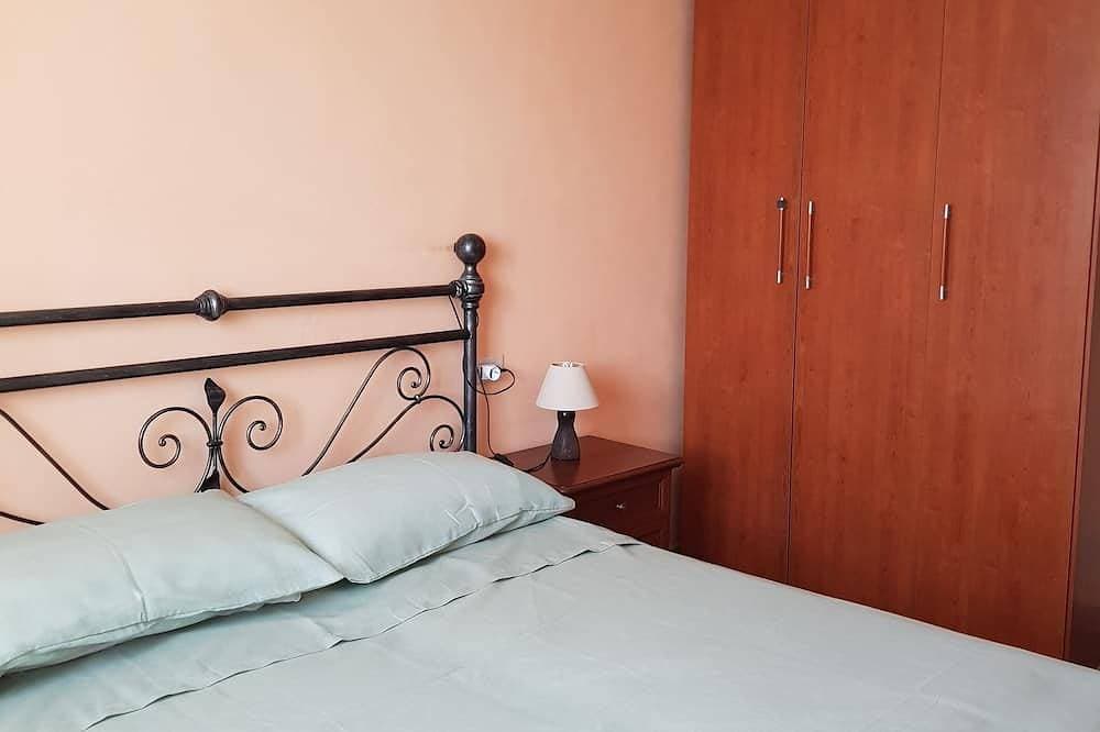 Foto 2 von 24: App.in semi-detached villa private garden and parking shared pool