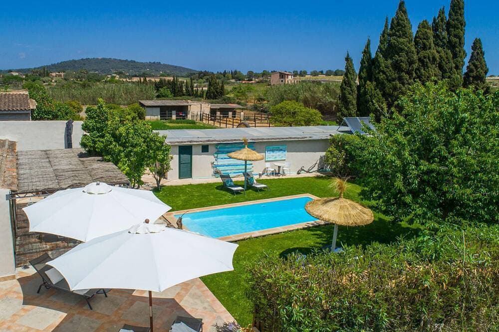 Foto 13 von 30: Atemberaubendes Haus in Manacor mit privatem Swimmingpool, der sowohl drinnen.