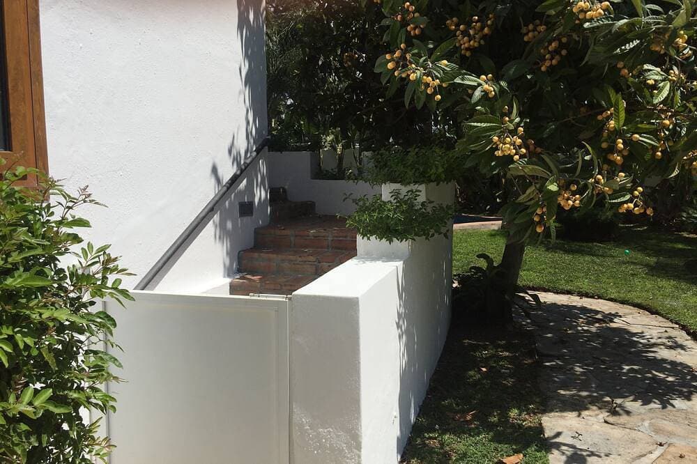 Foto 10 von 30: Moderne Villa mit 3 Schlafzimmern in der Nähe von Puerto Banus und Marbella - 1 Block vom Strand entfernt