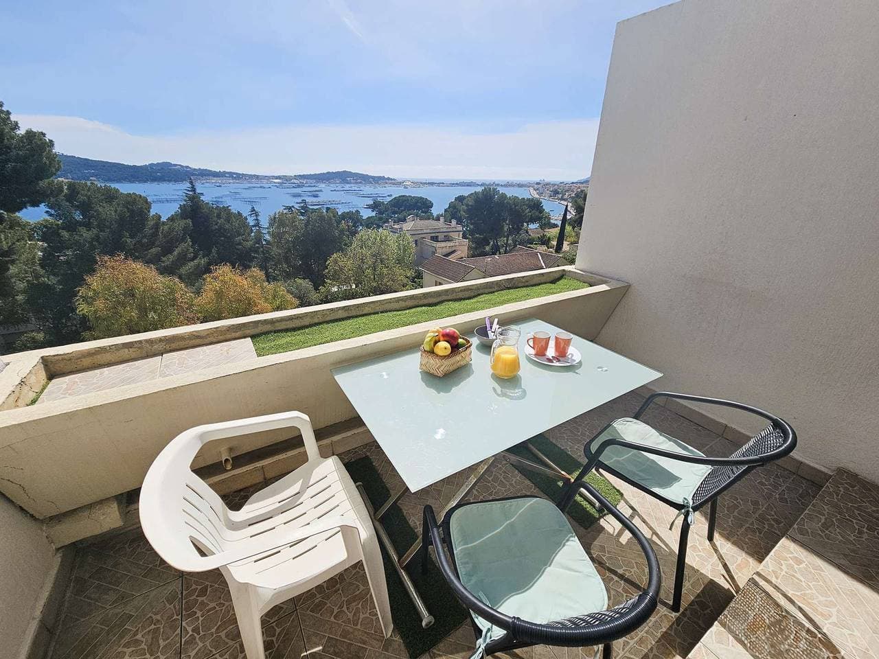 Herrlicher Meerblick, in der obersten Etage mit Aufzug, Residenz mit Swimmingpool 1