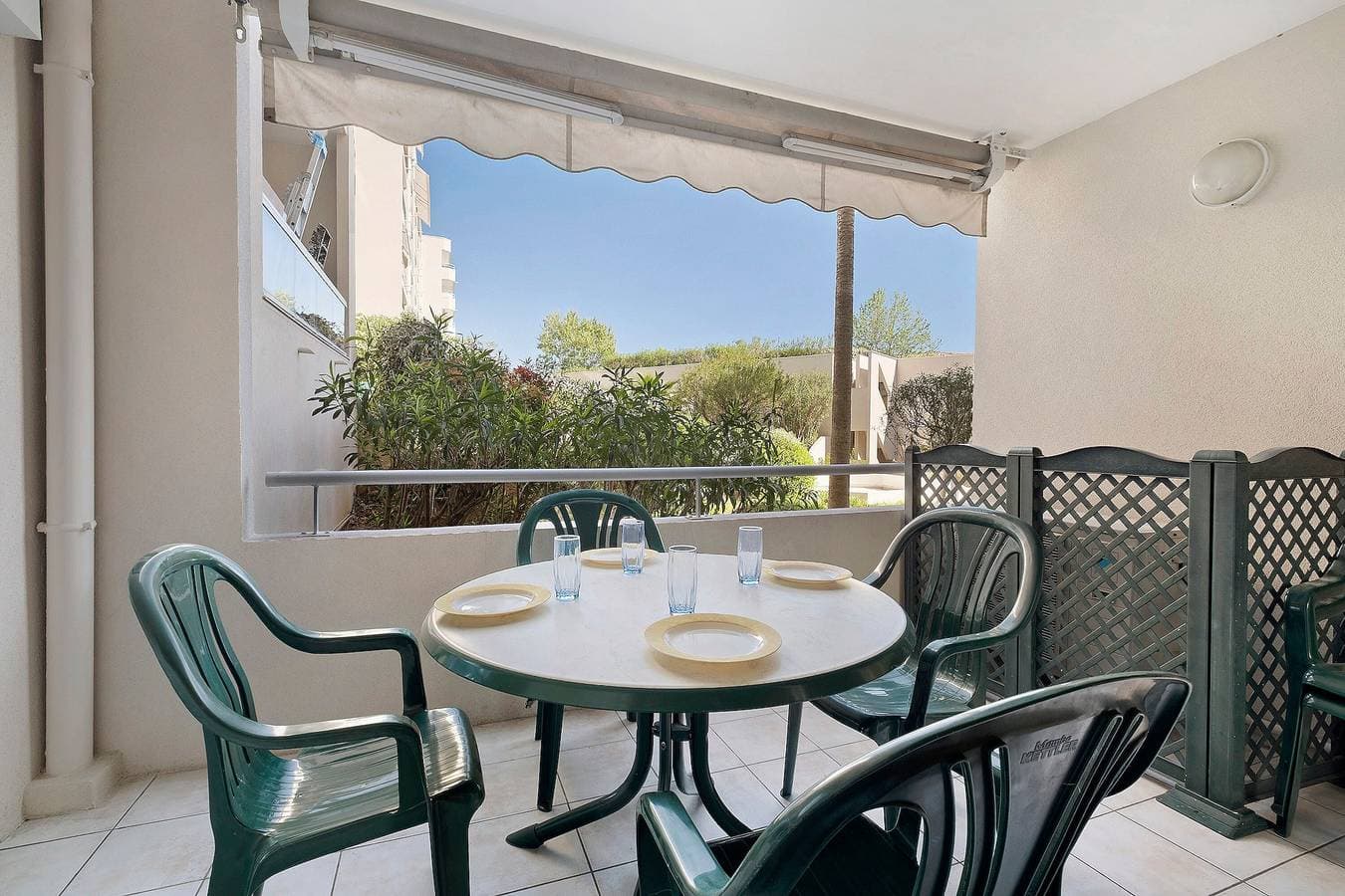 Antibes Centre la Mer 3P Parking 1