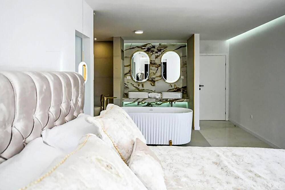 Foto 4 von 30: Amazing home in Donji Prolozac