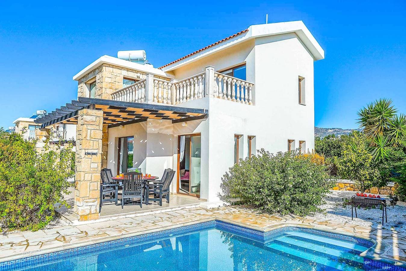 Villa 1
