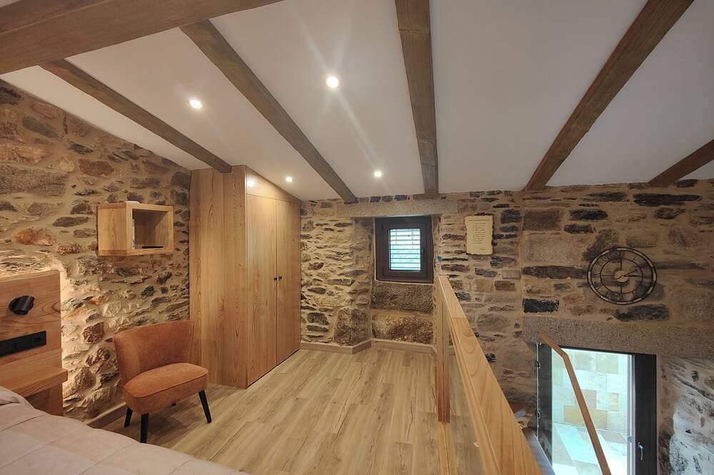 Foto 13 von 16: Near Santiago de Compostela, restored century-old rural house with terrace