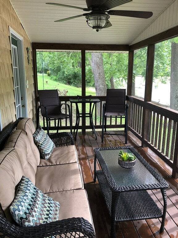 Foto 8 von 20: Das Leben ist besser im Shenandoah River in unserem gemütlichen Riverfront Cottage !!