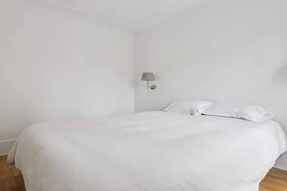 Foto 3 von 17: Invalides View - High Floor , Bright, Spacious Located At Avenue De Breteuil