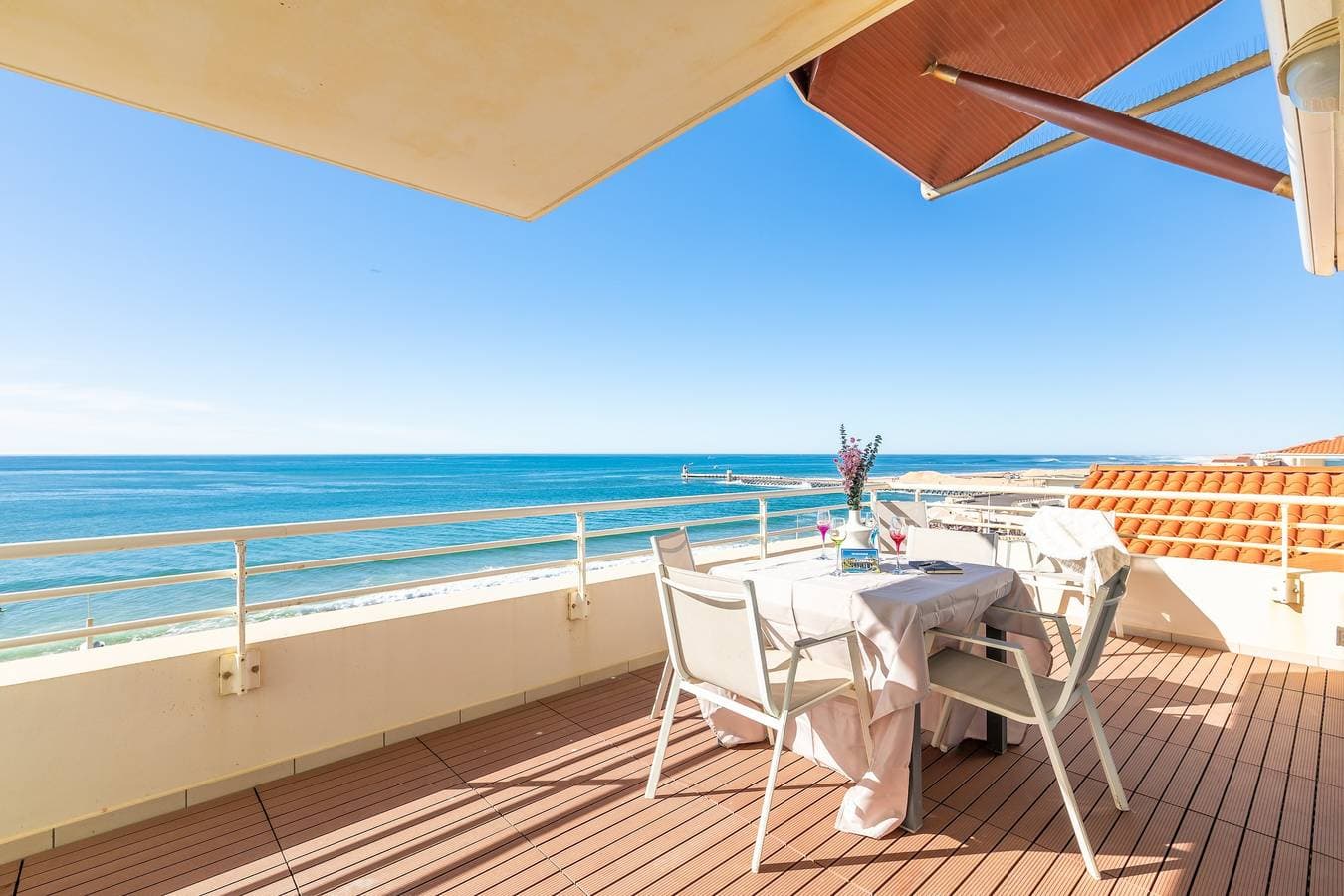 Foto 9 von 23: Ferienwohnung für 4 Personen mit Terrasse