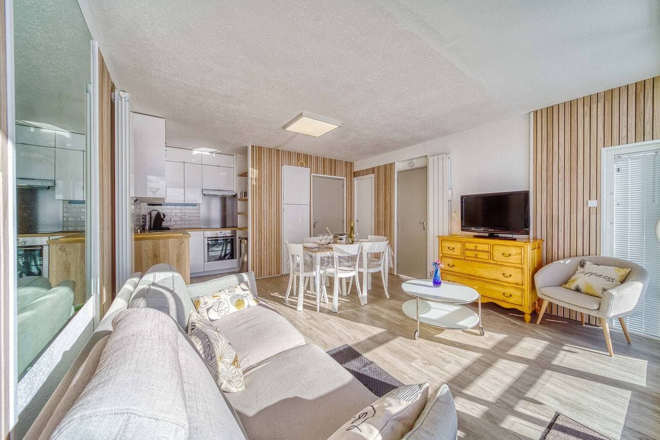 Foto 10 von 23: Ferienwohnung für 5 Personen mit Balkon