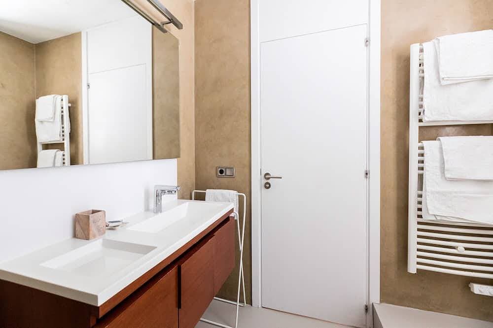 Foto 9 von 30: Ibiza, Neu und modern Haus mit Pool in Sant Josep, 2 Personen