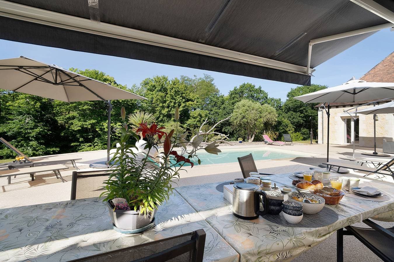 Foto 5 von 36: Zimmer Pinson – Anwesen mit Pool