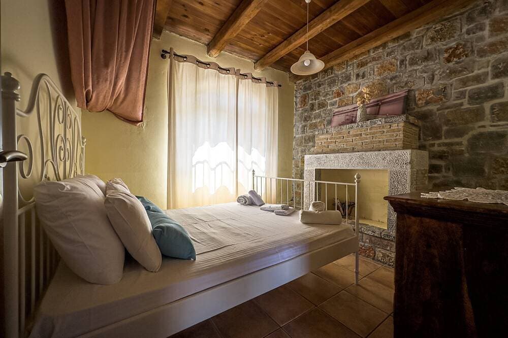 Foto 2 von 12: Niriides Villas | Thetis | Villa 3-bedrooms with private pool