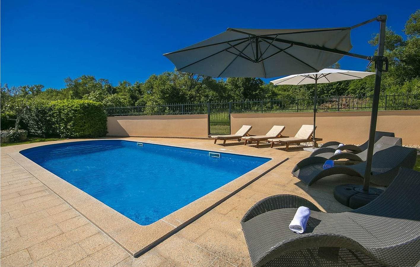Foto 10 von 28: Gemütliche 1-Zimmer-Wohnung mit Pool und Terrasse, 600 m vom FKK-Strand entfernt