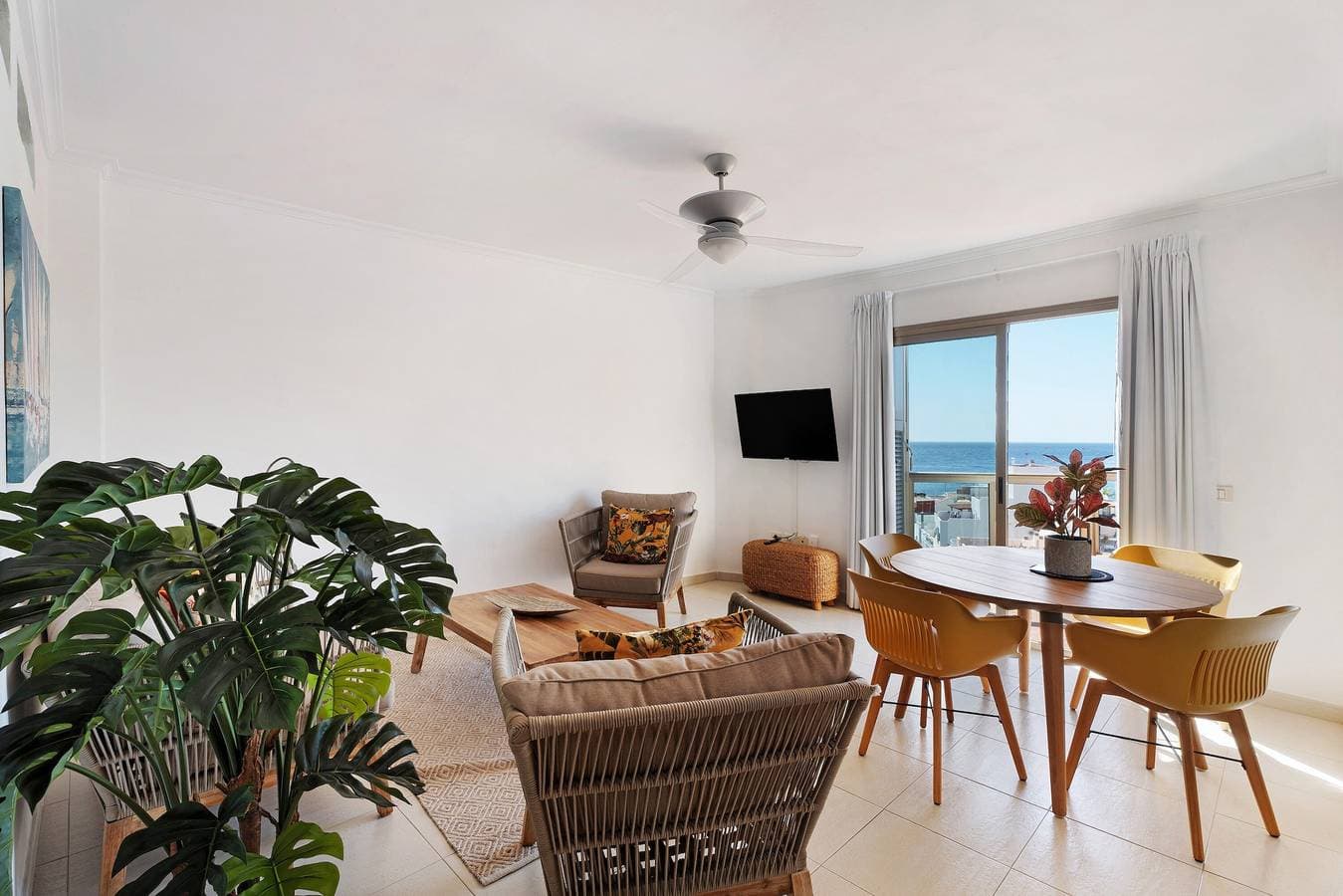 Foto 2 von 30: Ferienwohnung 'Ático Bellavista Alcalá' mit Privatterrasse und WLAN