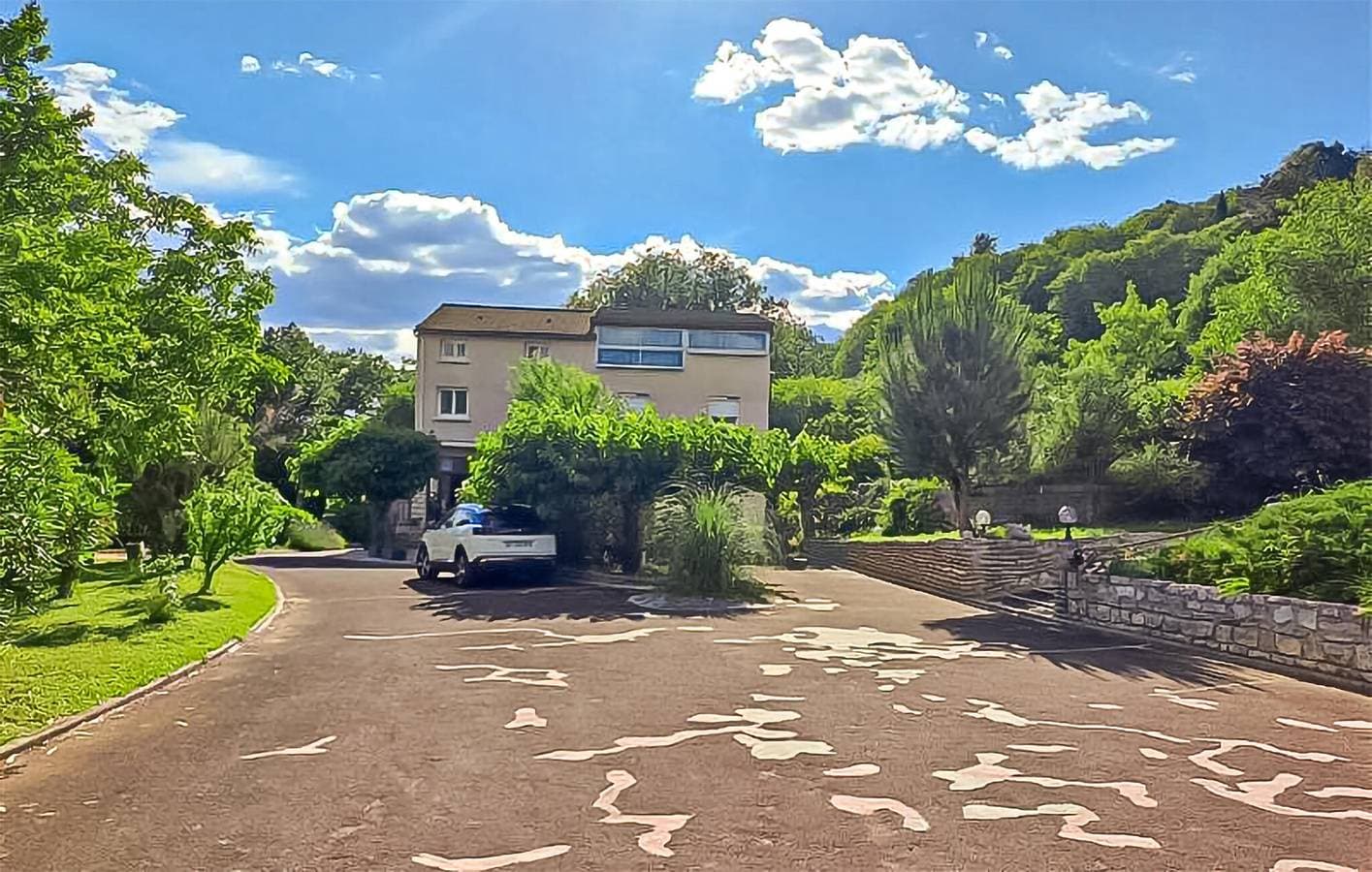 Gemütliches Apartment mit Pool, Parkplatz & Internet, 1km zum Strand 1