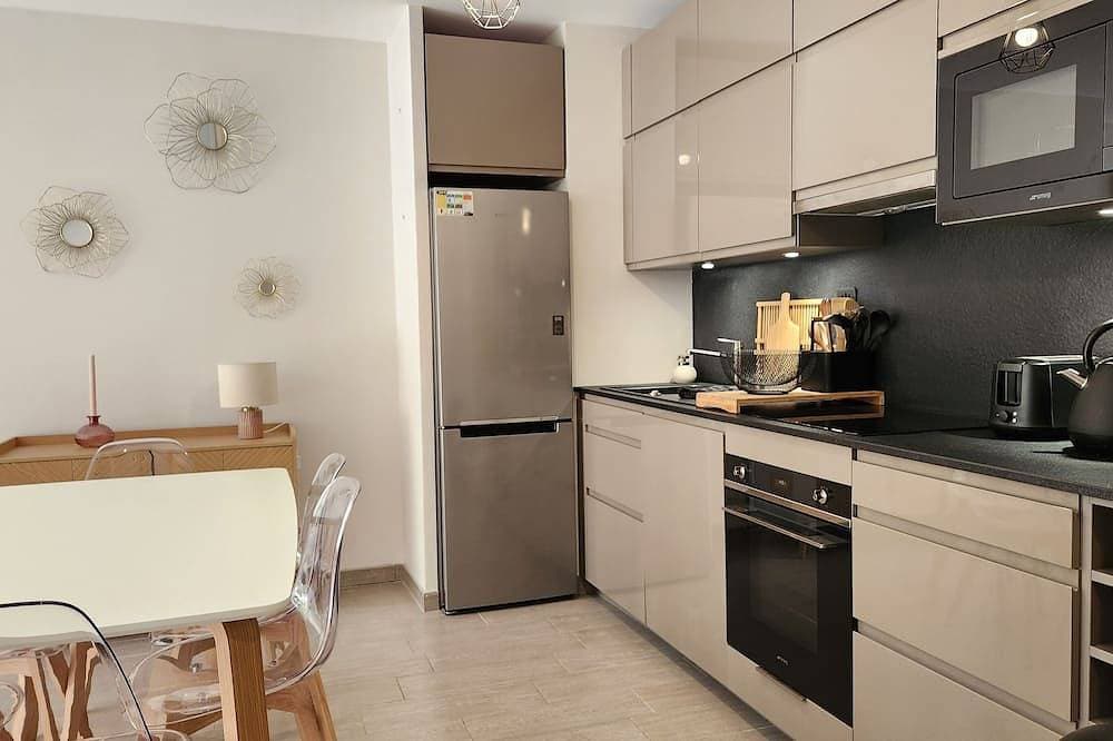 Foto 7 von 11: Superbe Appartement à 2 pas de la Mer, Rez-de-jardin, 2 Chambres, Parking Privé