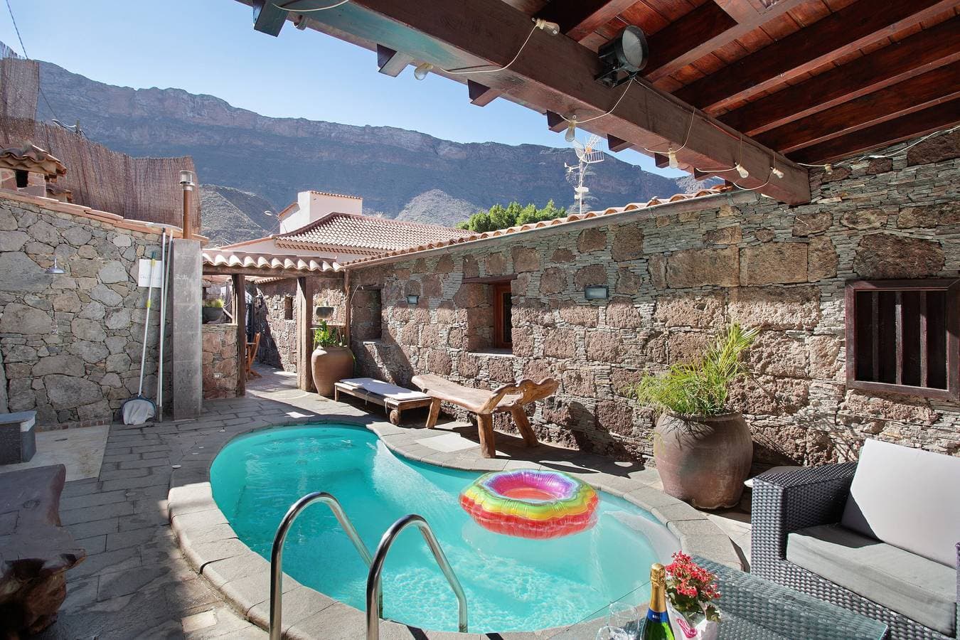 Bentayga Sensation with Pool 1